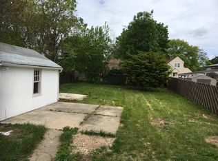 825 Fullerton Ave, Uniondale, NY 11553