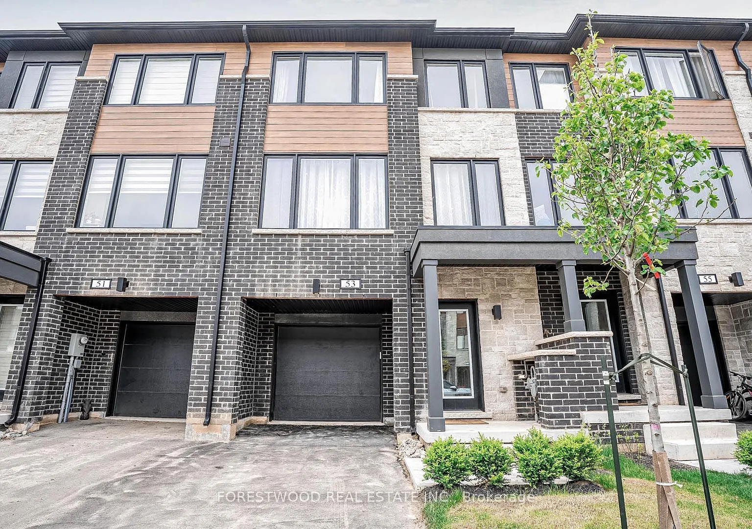 4 bed, $3,500 — Photo 1