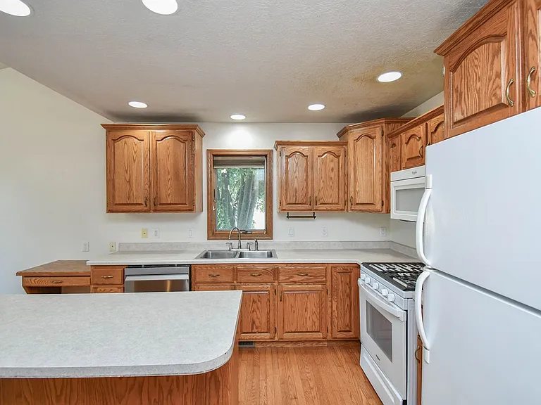 5937 S Lois Ln — Photo 11