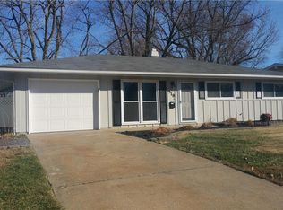 318 Amhurst Dr, O Fallon, IL 62269