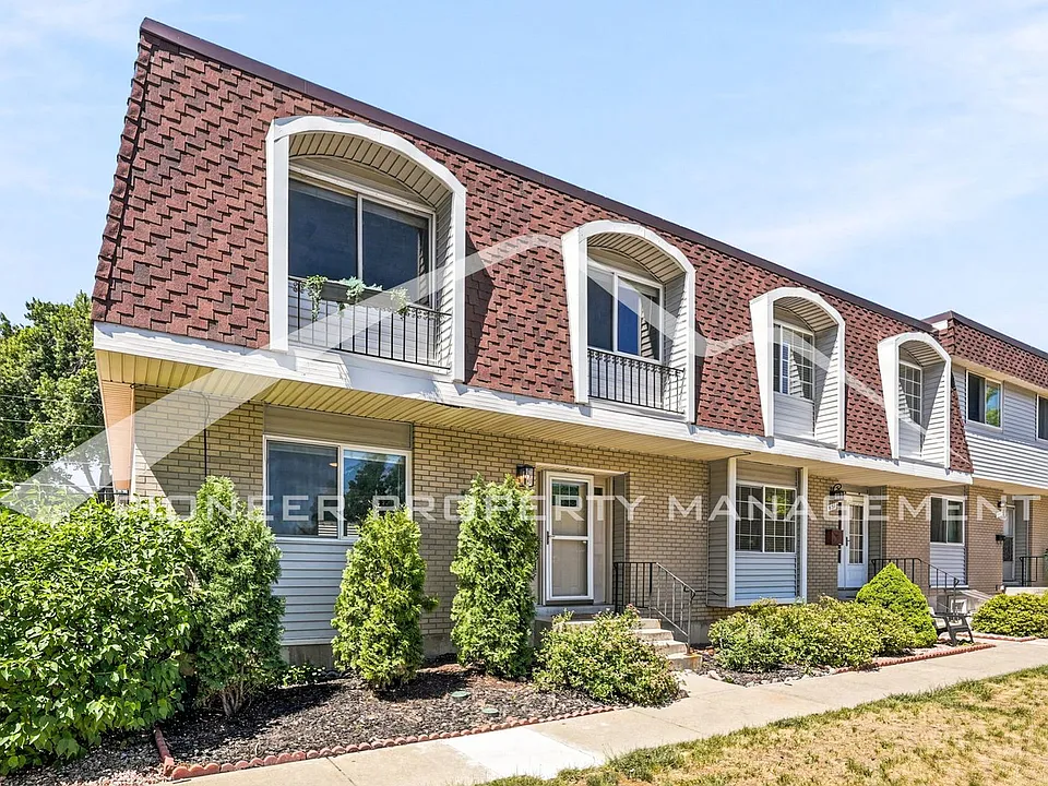 655 S Xenon Ct