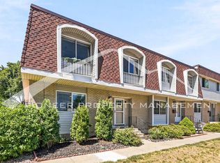 655 S Xenon Ct, Lakewood, CO 80228