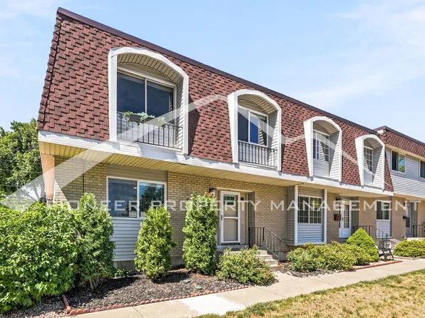 655 S Xenon Ct, Lakewood, CO 80228