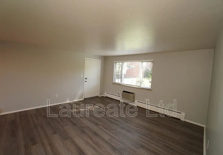 761 Oak St #D — Photo 2