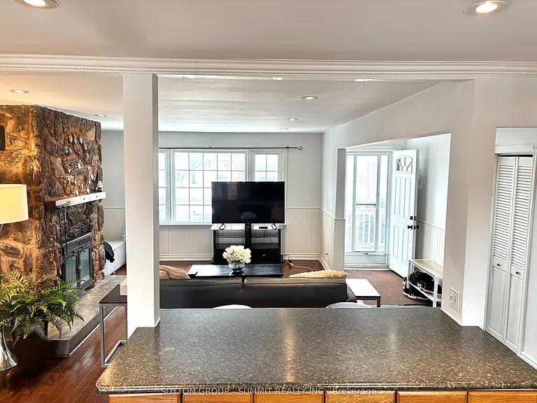 2958 King St — Photo 10