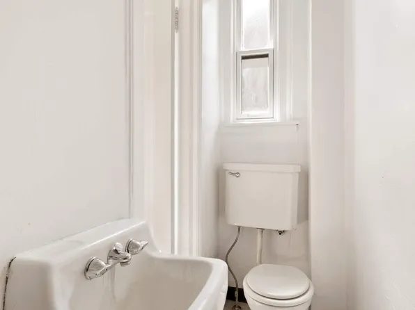 103 East 84th Street image 15 of 16