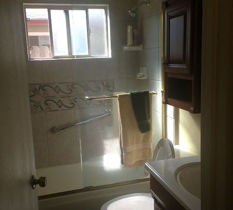 2nd image of 209 Georgetown Dr