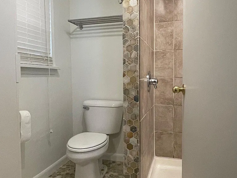 2515 N Harvey Ave #9 — Photo 14