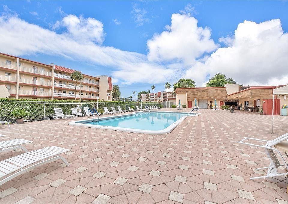 1st image of 1015 Country Club Drive #304