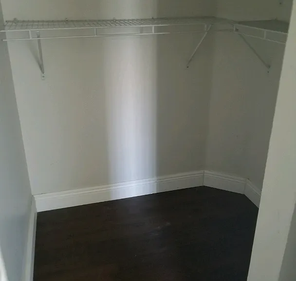 706 Executive Center Dr #23-2-23 — Photo 10