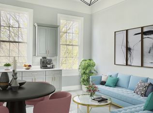 2403 Carondelet St APT E, New Orleans, LA 70130