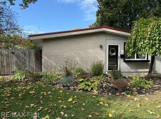 2641 13th St, Port Huron, MI 48060