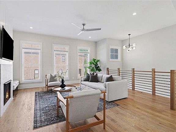 3rd image of 2149 Druid Fields Ln