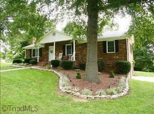 111 Wesley Ct, Winston Salem, NC 27107