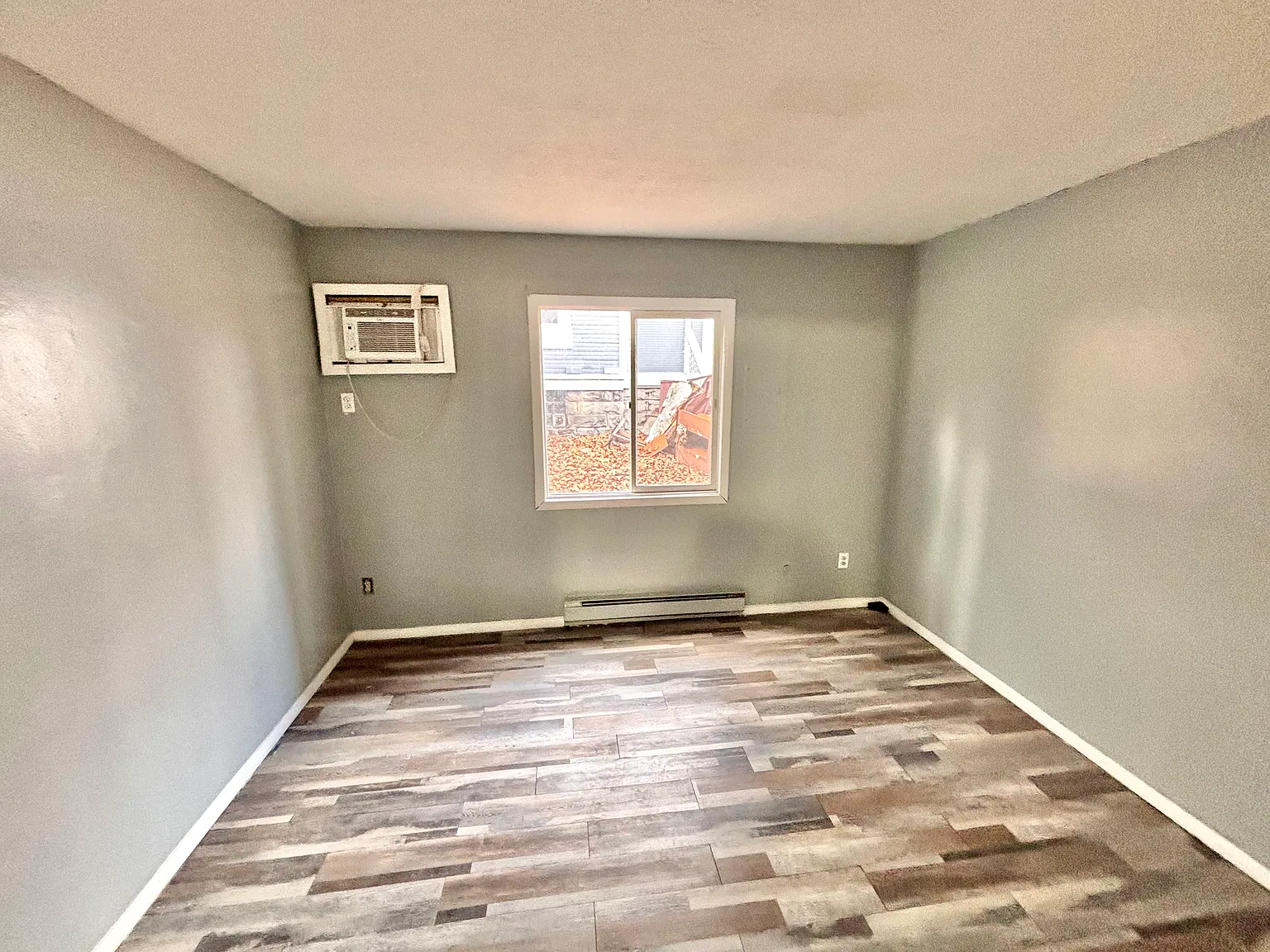 1 bed, 600 sqft, $800 — Photo 2