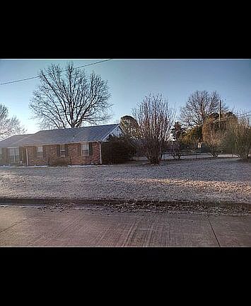 Road view from Rodman circle