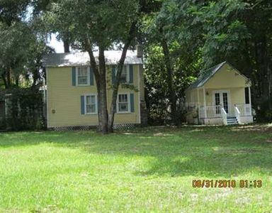 220 N Grandview St, Mount Dora, FL, 32757