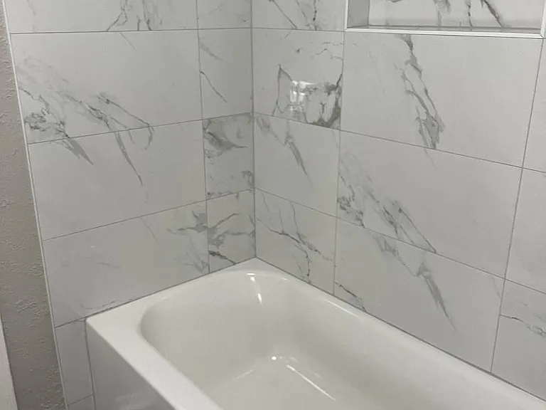 2407 Engleford Dr — Photo 5