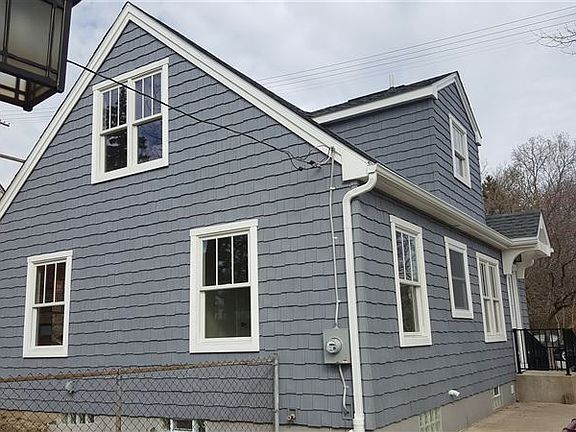 4th image of 411 W Davis Ave