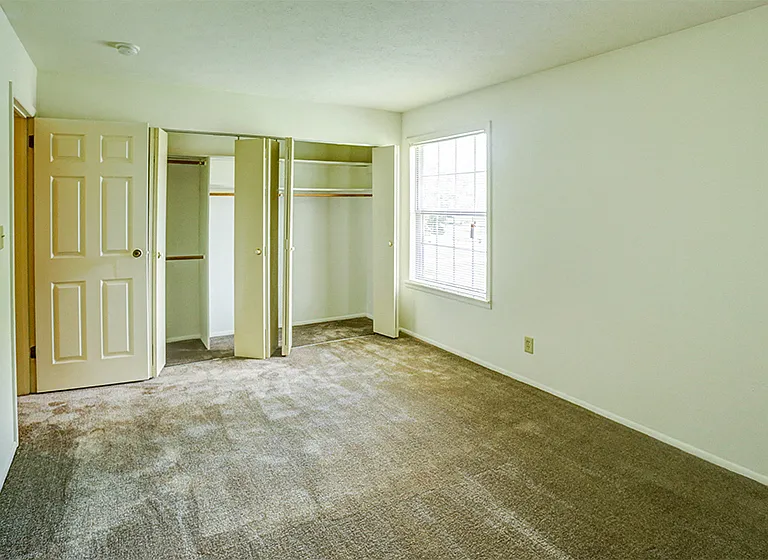 Townhome Master Bedroom at Williamsburg on the Lake