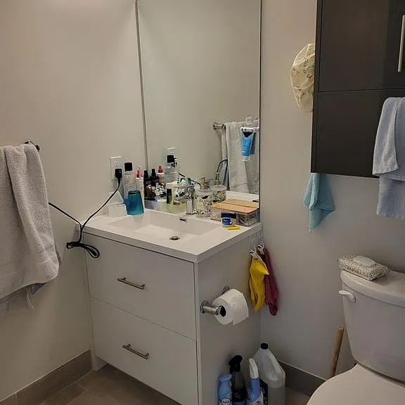 188 Fairview Mall Dr — Photo 11