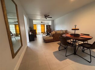 9235A Lagoon Pl #310, Davie, FL 33324