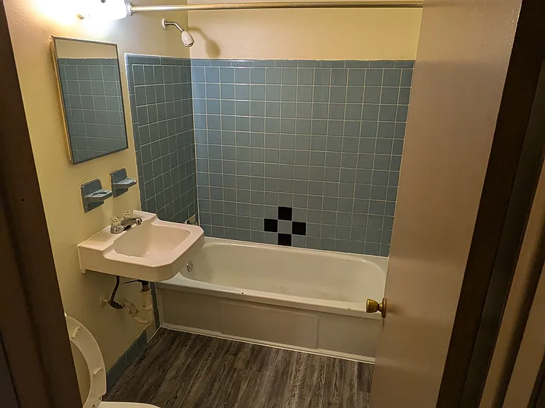 3401 W Wells St #11 — Photo 7