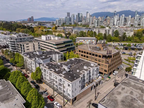 511 W 7th Ave #206, Vancouver, BC V5Z 4R2