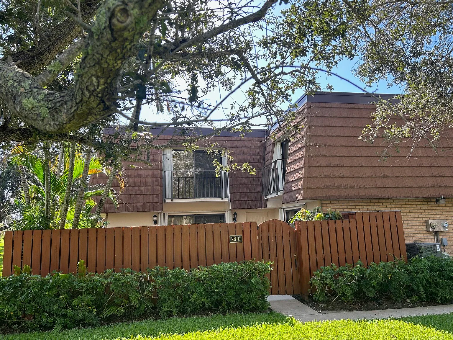 2 bed, 2.5 bath, 1236 sqft, $2,800 — Photo 1