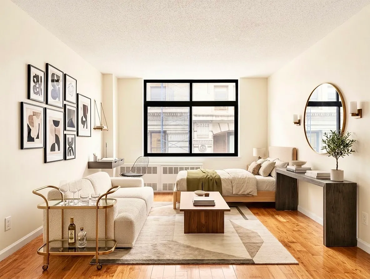 7 East 32nd Street — Photo 1