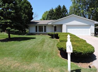 3440 Southwood Dr, Racine, WI 53406