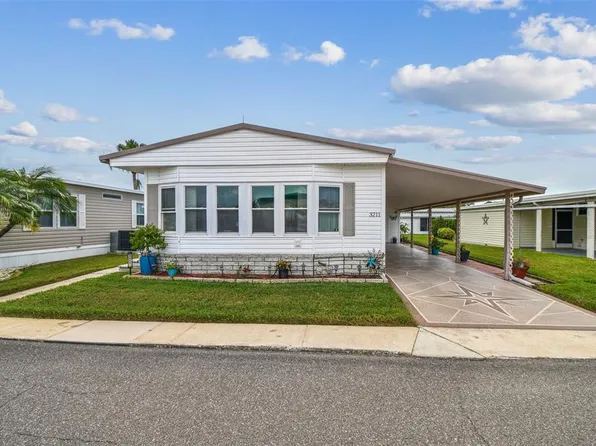 3211 Southport Dr, Holiday, FL 34690