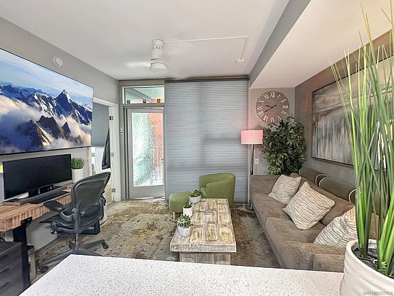 3rd image of 321 10th Ave Unit 305