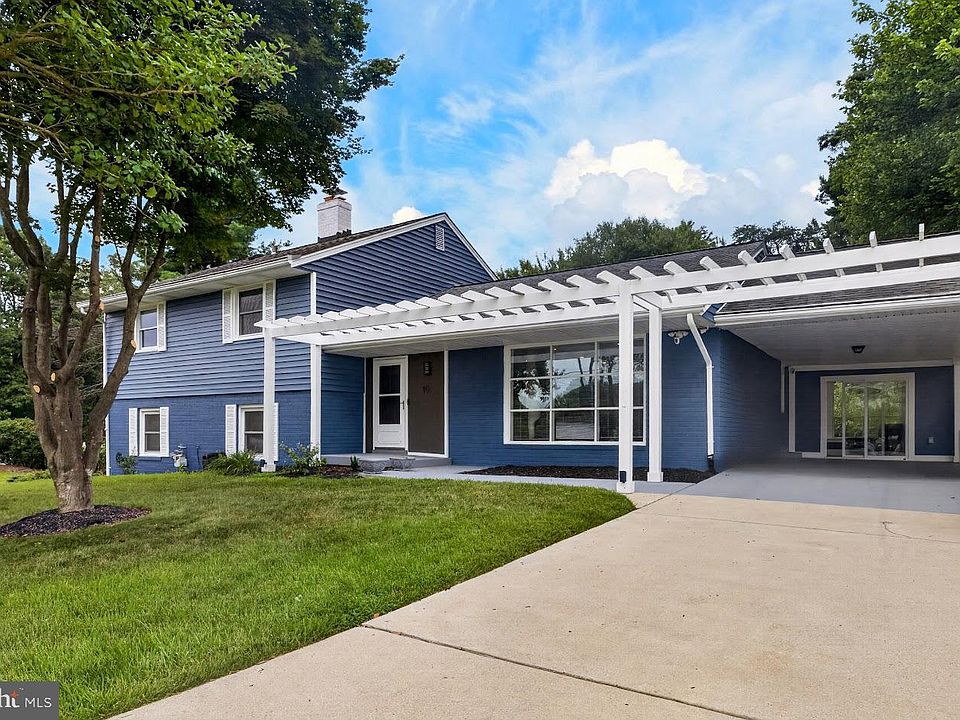 1st image of 10 Shanandale Ct