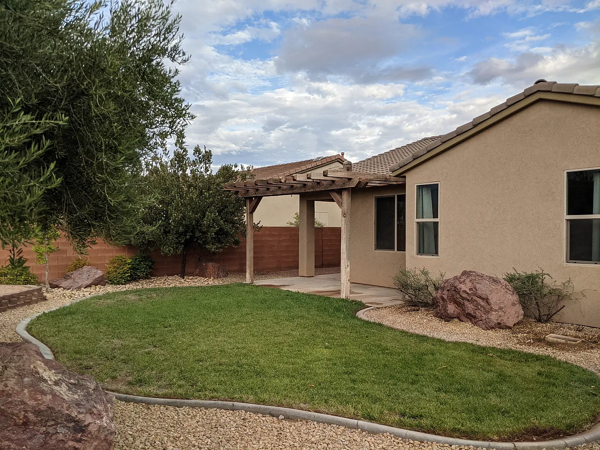 Backyard. - 446 S Coral Cv