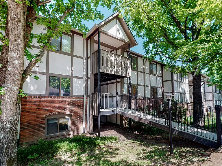 5308 Edmonson Cir — Photo 2