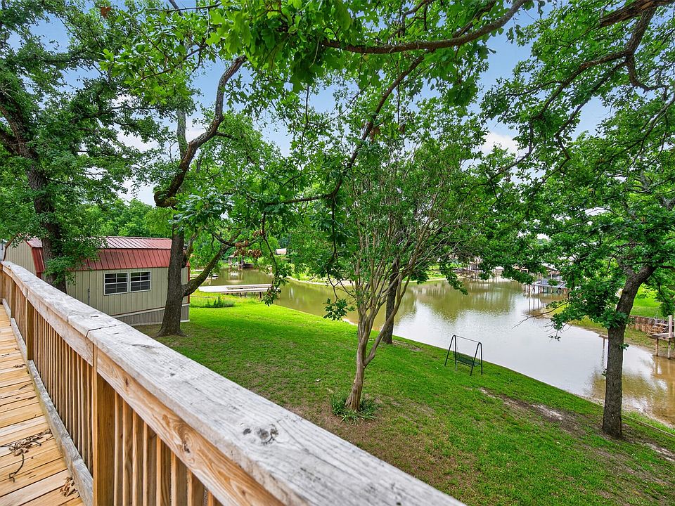 1st image of 115 Wren Ln