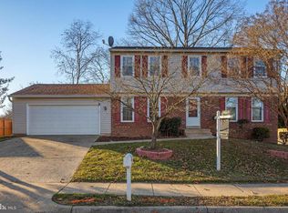 103 N Cameron St, Sterling, VA 20164