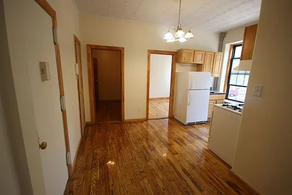 Rented by Nooklyn NYC LLC | media 42