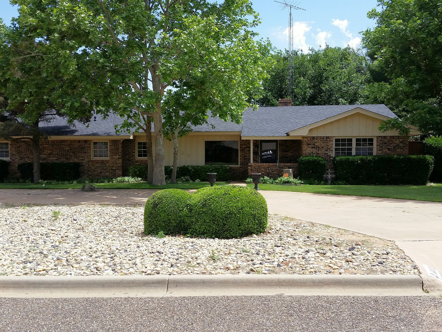 1622 E Cardwell St, Brownfield, TX 79316 Zillow