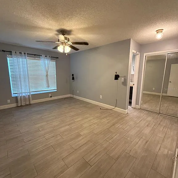 1215 Tuxford Dr — Photo 6