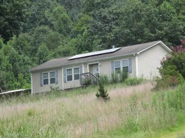 374 Meadows Branch Ln, Purlear, NC 28665