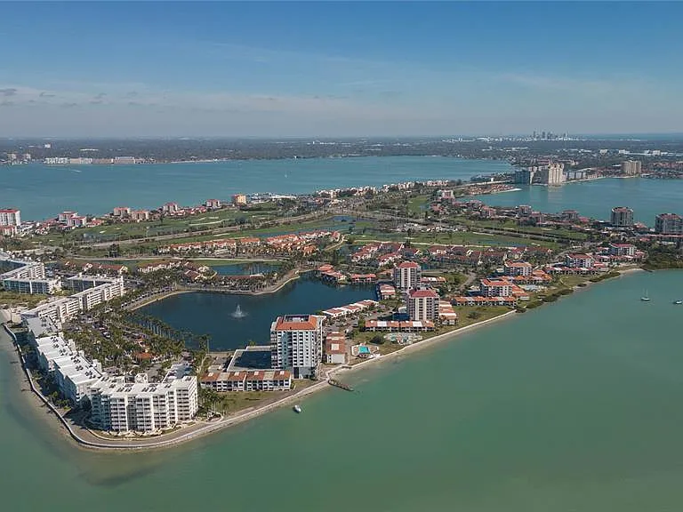 6080 Bahia Del Mar Cir #113 — Photo 32