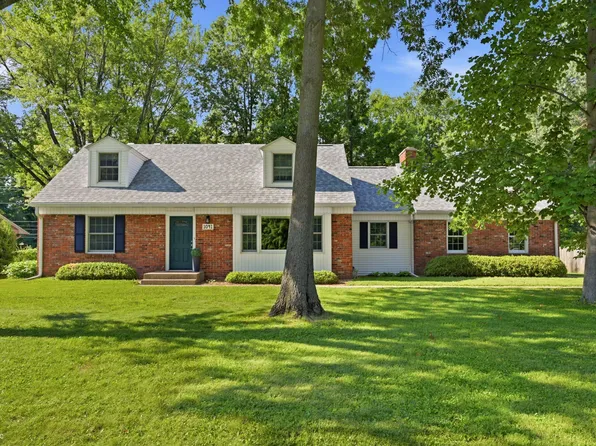 1041 Navajo Trl, Indianapolis, IN 46260