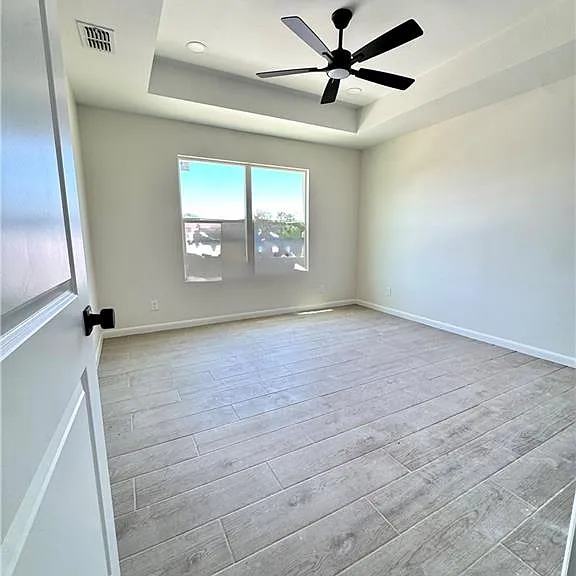 2209 Lana St — Photo 9