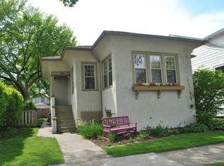 1139 Gunderson Ave, Oak Park, IL 60304
