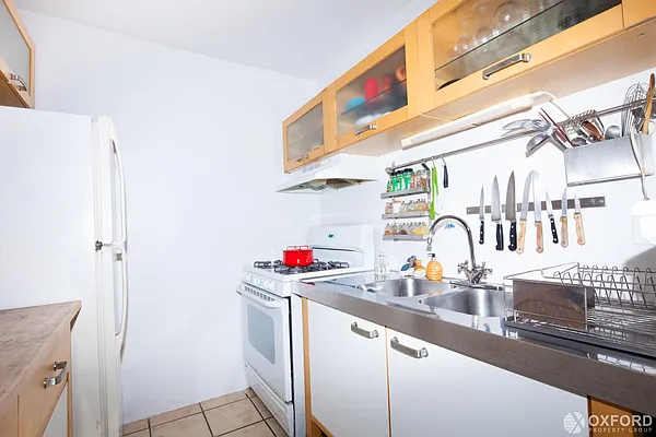 Sold by Oxford Property Group | media 5