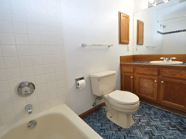 515 Manhattan Dr #103 — Photo 10
