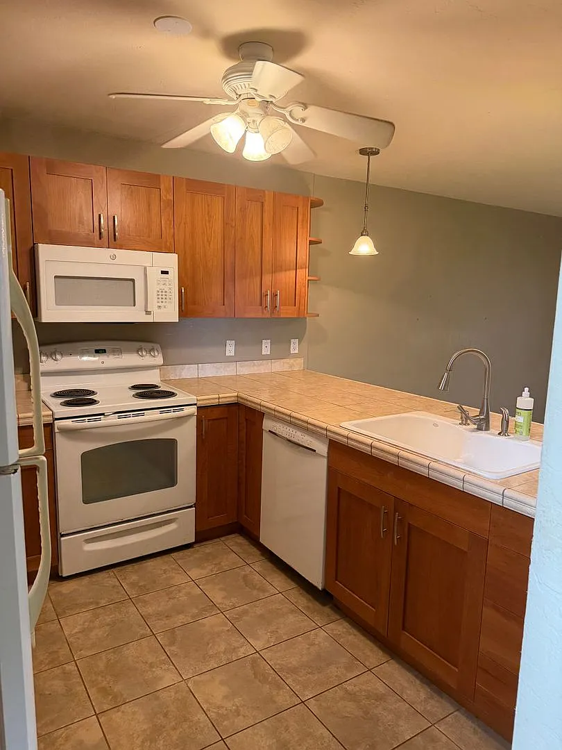1BR/2BA in Kaanapali Plantation $3,200/month & Large Square Footage — Photo 4