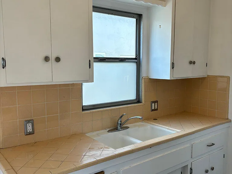 1015 E Ocean Blvd #17 — Photo 16